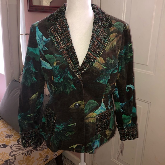 Andre’ Oliver Tops - New w/tags Andre Oliver Blazer.